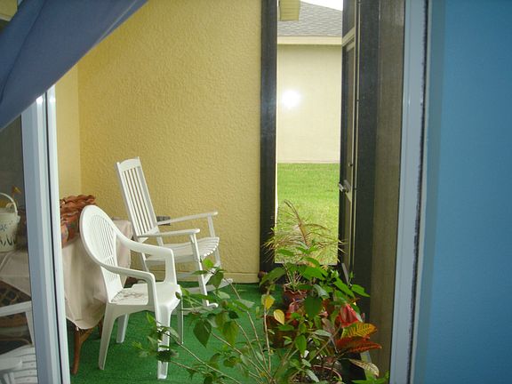 4th image of 118 Florence Ln