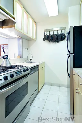 Sold by NextStopNY | media 18