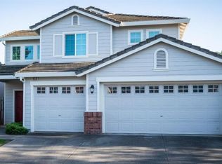 8218 Oakbriar Cir, Elk Grove, CA 95758