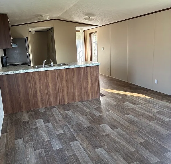 128 Weaver'S Cir — Photo 4