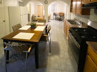 7 Alpine Ct APT 1, Gloucester, MA 01930