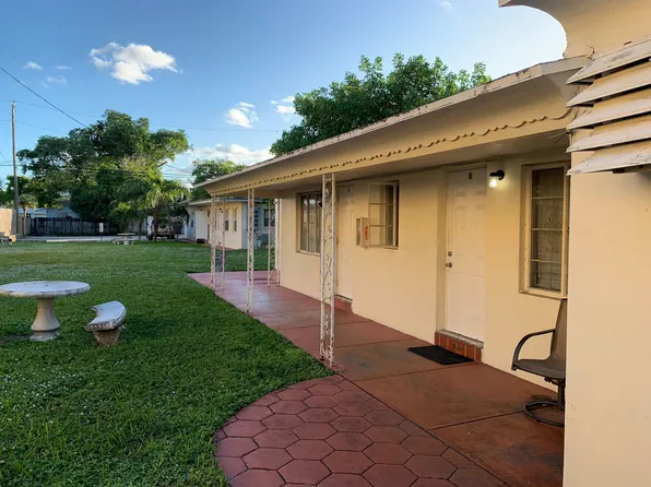 316 NE 3 St, 316 NE 3rd St #4, Hallandale Beach, FL 33009