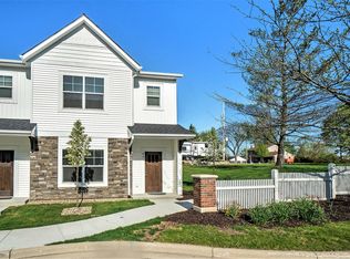 601 Bedford Falls Dr NW UNIT 79, Sparta, MI 49345