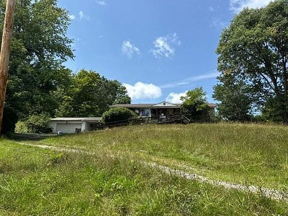 2nd image of 8073 Vore Ridge Rd