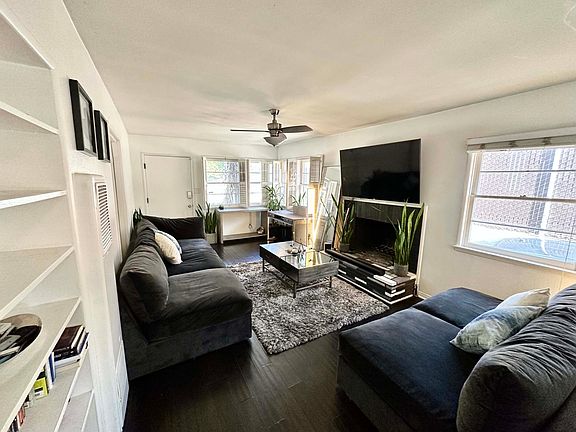 3rd image of 948 Hilldale Ave