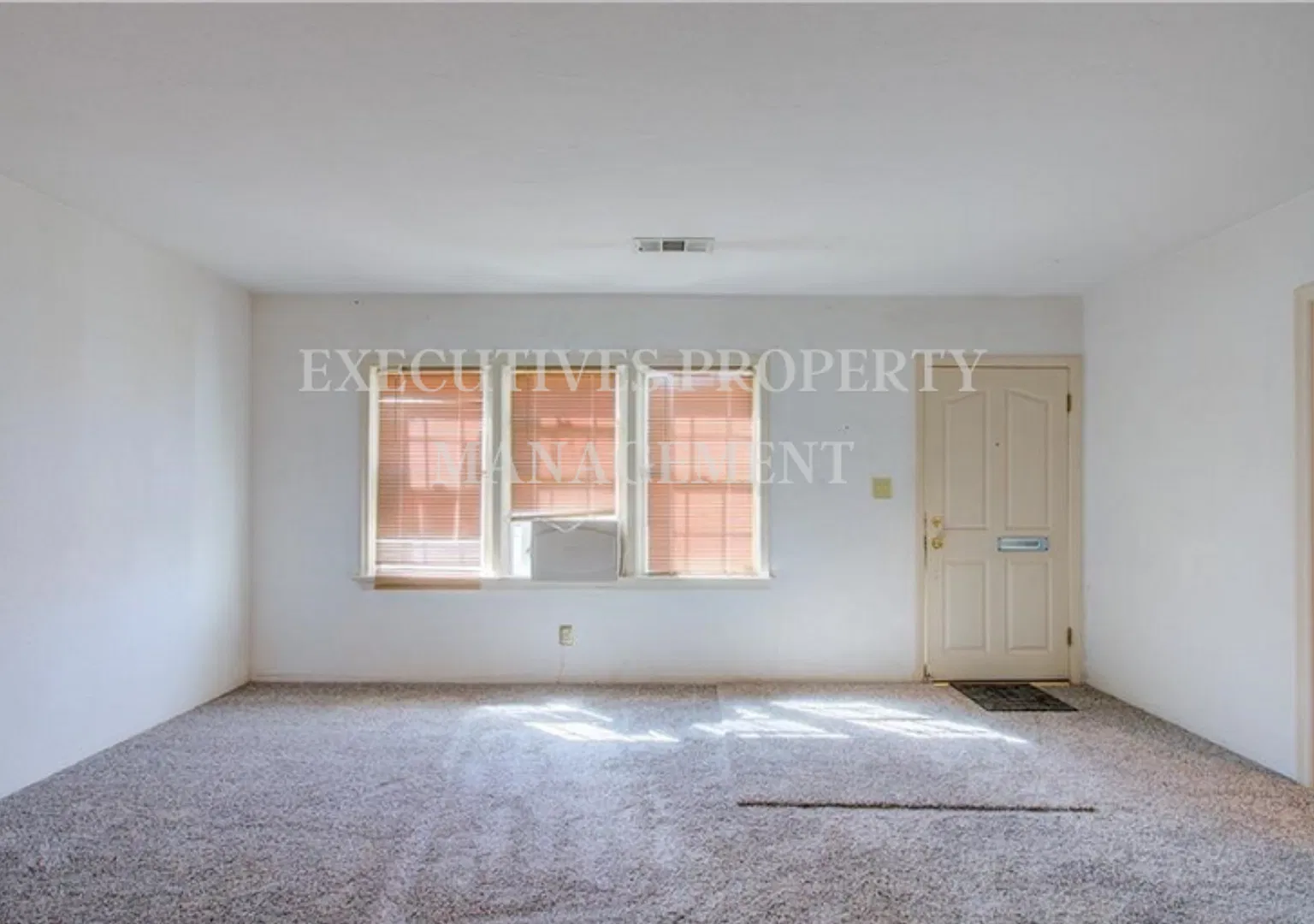 Coming Soon! || 1/1 With Office - 859 W 21st Merced — Photo 4