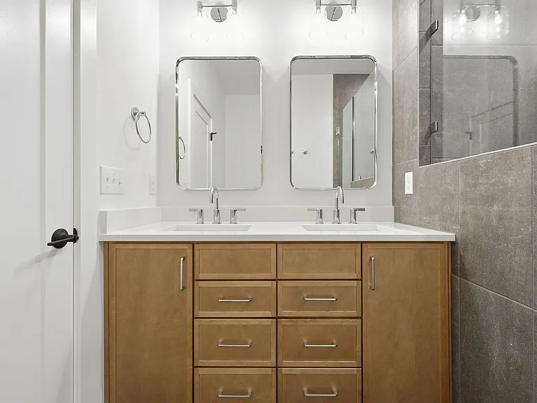 403 Chatham View Rd — Photo 25