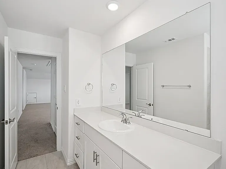 522 Blanton St — Photo 10