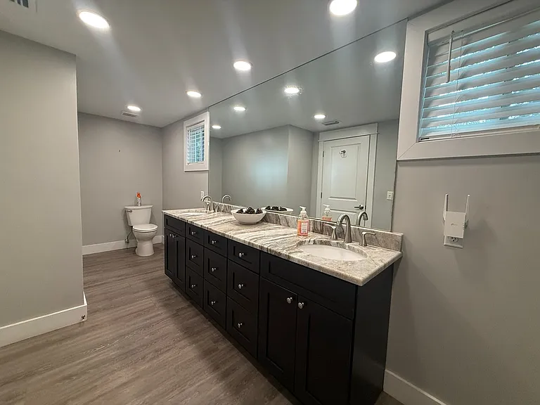 116 Burnett Rd — Photo 52