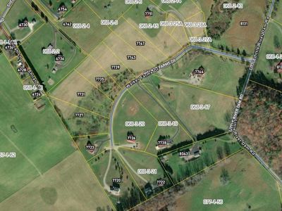 7735 Walker Farms Dr, Radford, VA, 24141