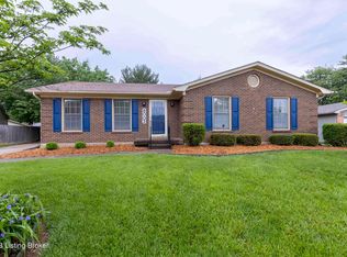 8003 Weather Ct, Louisville, KY