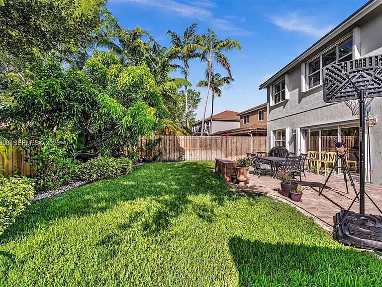 16408 Sapphire Pl — Photo 40