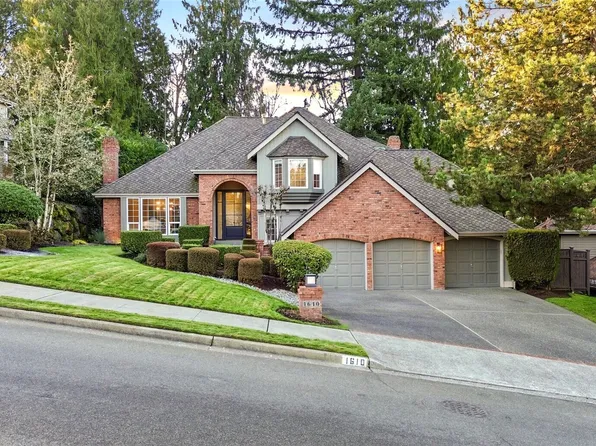 1610 Brookmonte Drive SE, Puyallup, WA 98372