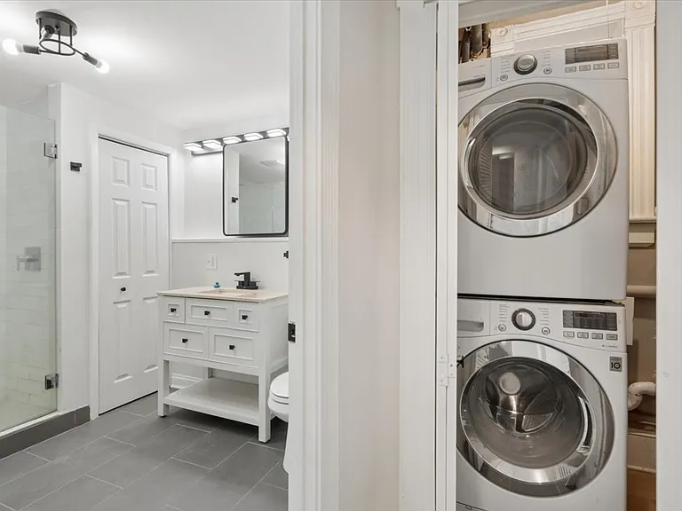 859 W Wellington Ave #G — Photo 20
