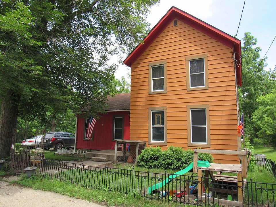 1st image of 1308 W Delavan Dr