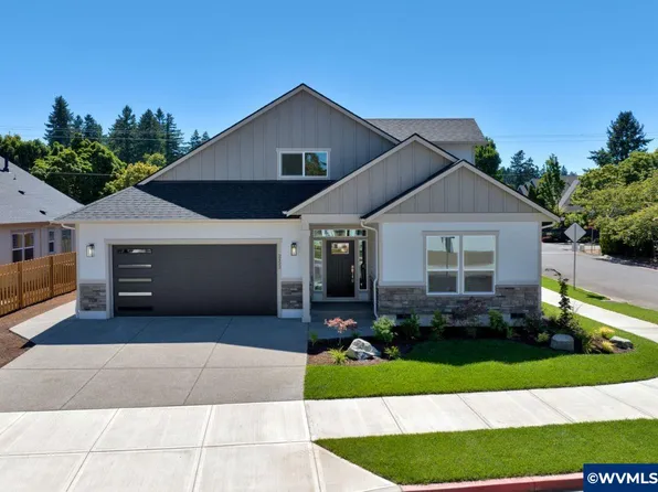 2123 NE Spitz Rd, Canby, OR 97013