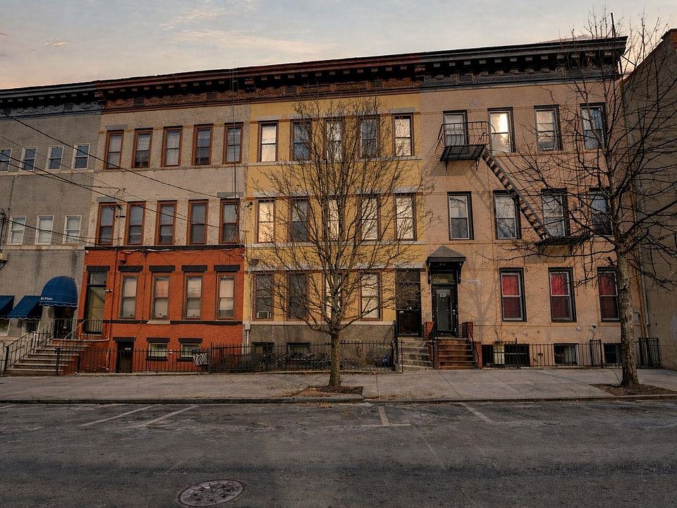 1st image of 1202 13th St APT 6