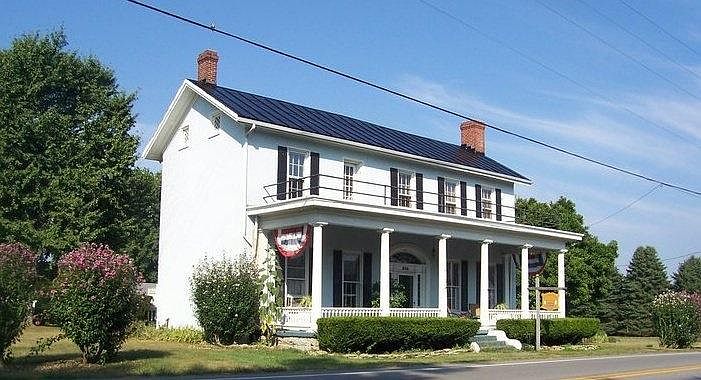 1st image of 806 N Main St #B