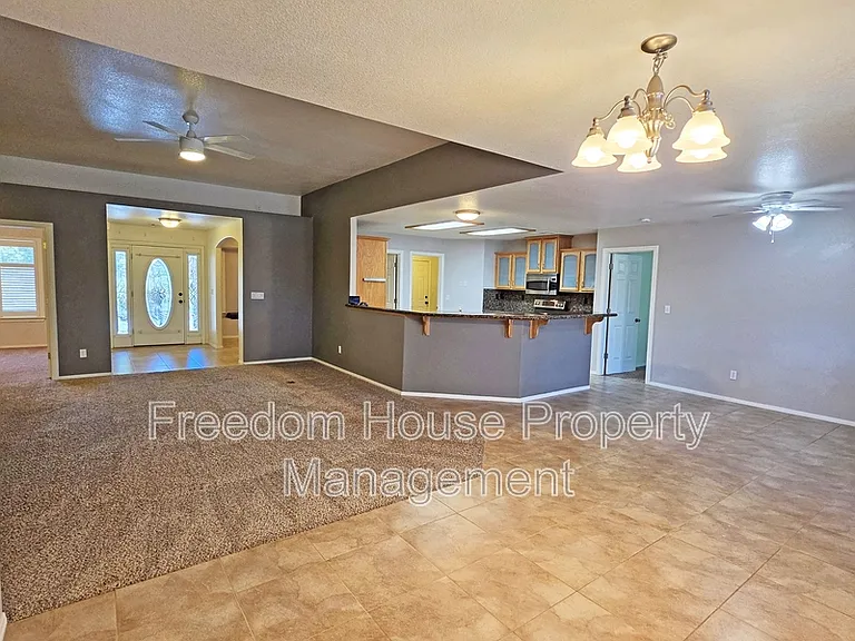 111 Mondale Ct — Photo 18