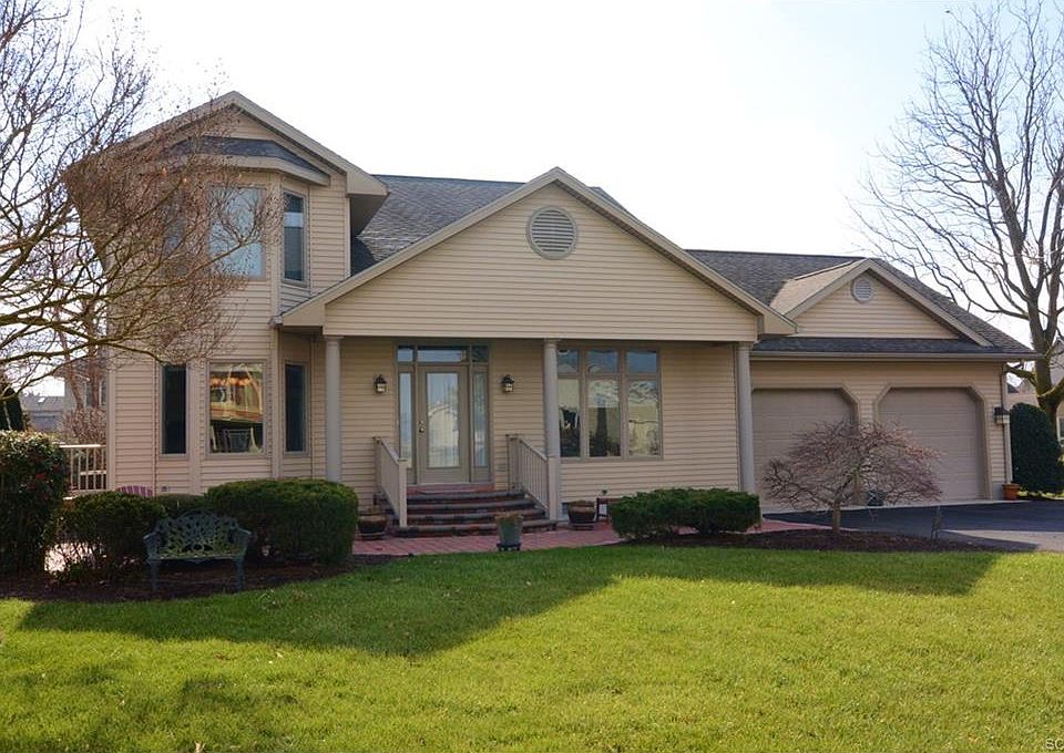 1st image of 34307 Indian River Dr