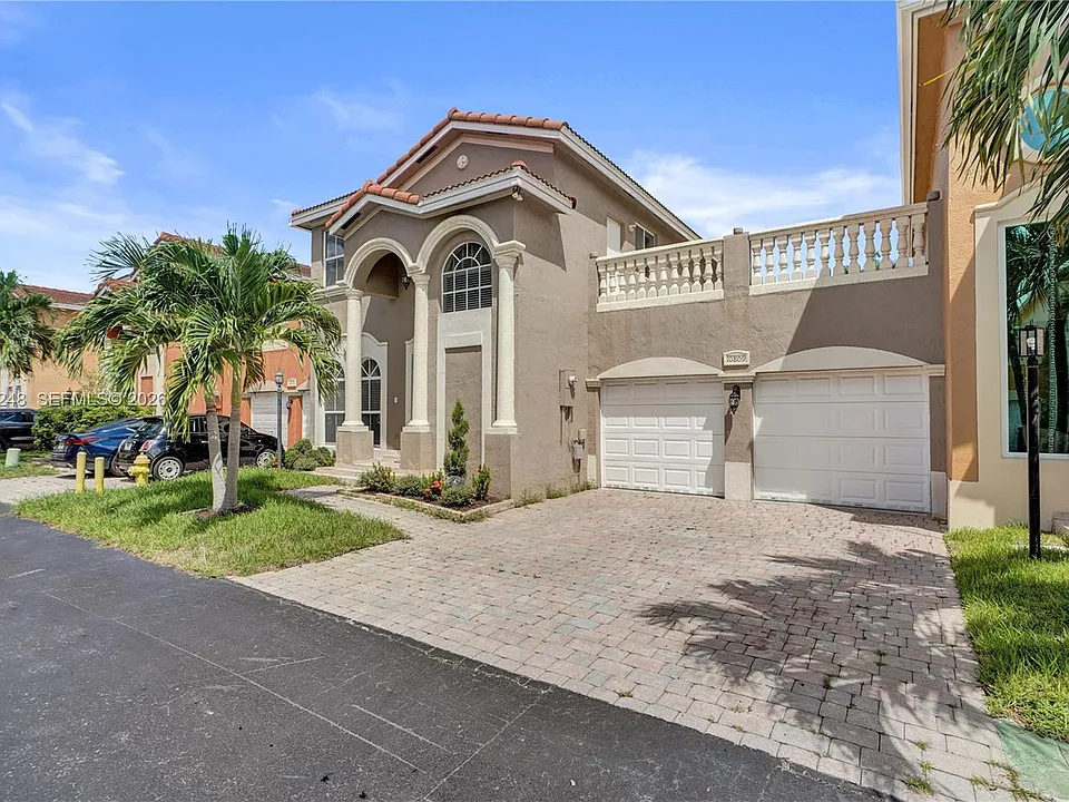 10809 NW 51st Trl