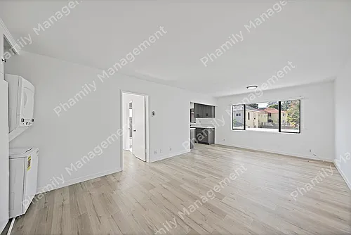 167 S Oak Knoll Ave #5 Photo 1