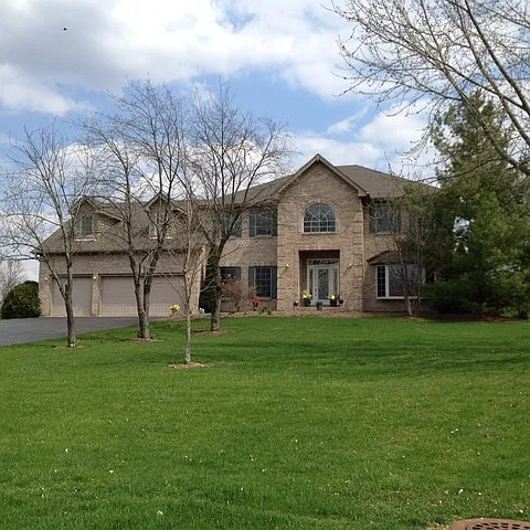 6N957 Willowbrook Dr photo 1