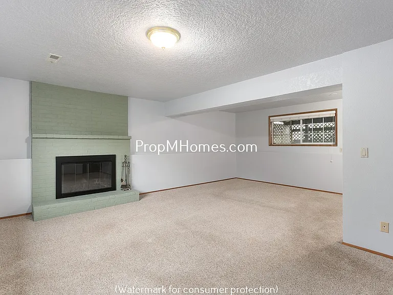 16524 SE Gordon St — Photo 18
