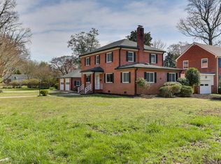 36 Cedar Ln, Newport News, VA 23601