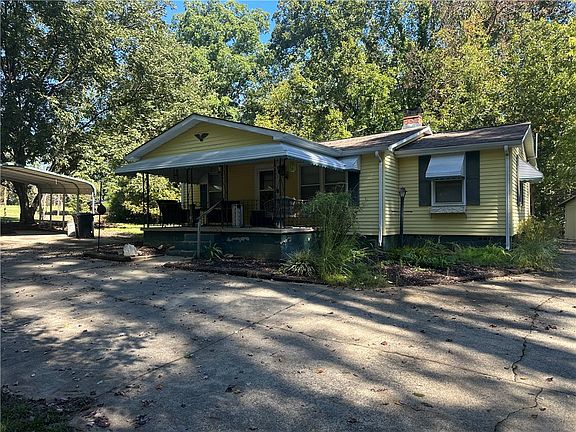 2nd image of 115 Tyler Dr