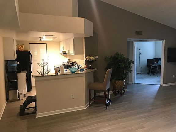 2nd image of 10629 Hammocks Blvd