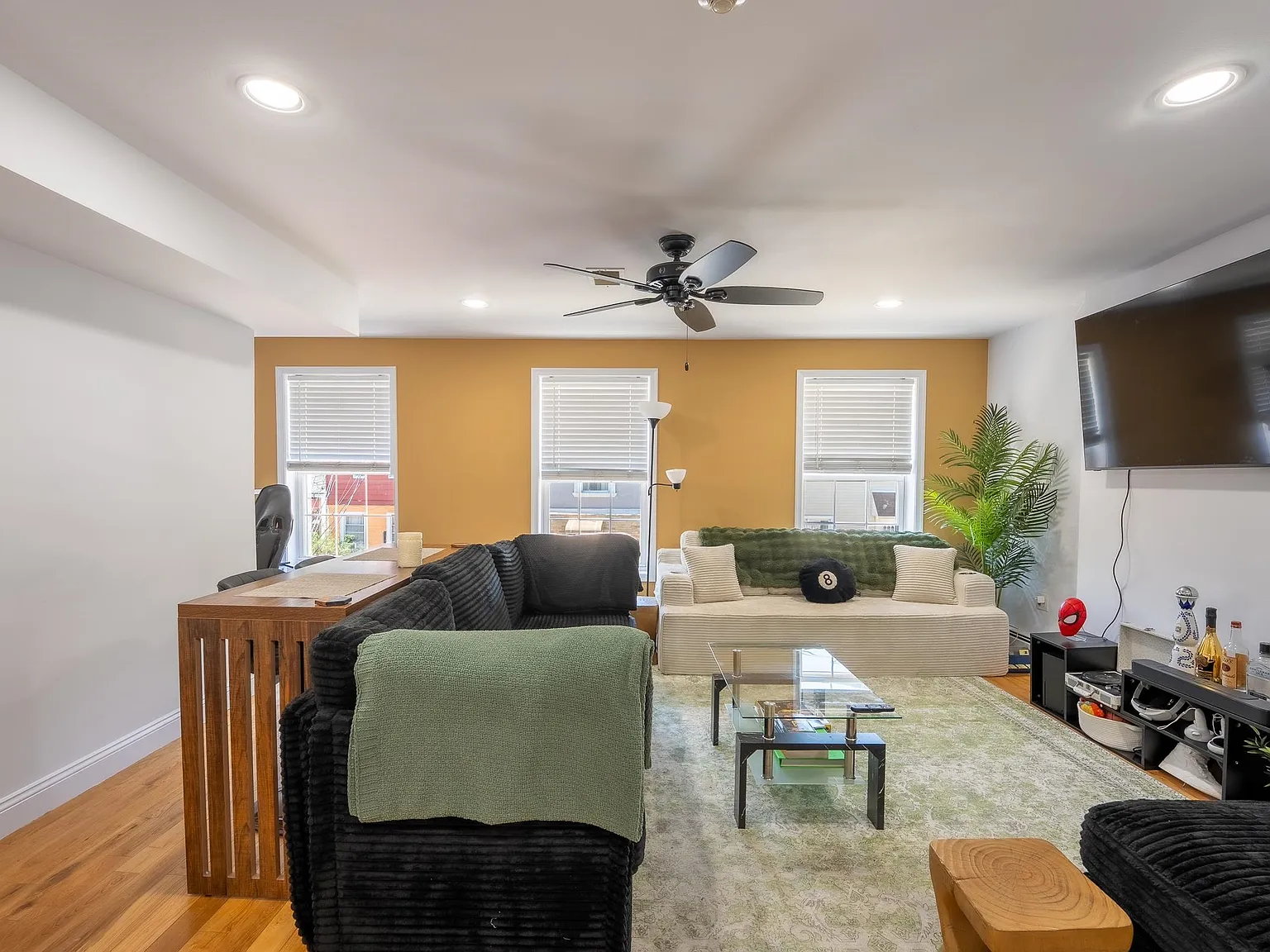 2 bed, 2.0 bath, 1240 sqft, $2,800 — Photo 4