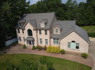 29252 Bent Tree Turn, Westlake, OH 44145