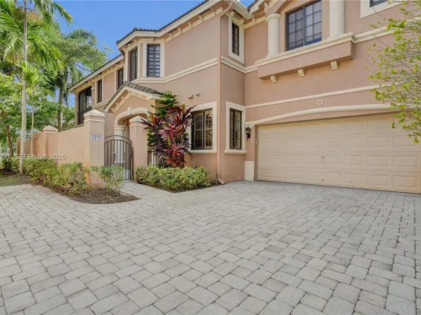 2757 Center Court Dr Dept 120, Weston, FL 33332