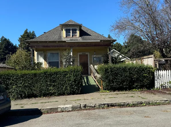 3340 D St, Eureka, CA 95503