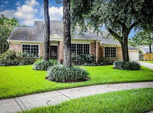 7710 Colony Point Ct, Houston, TX 77095