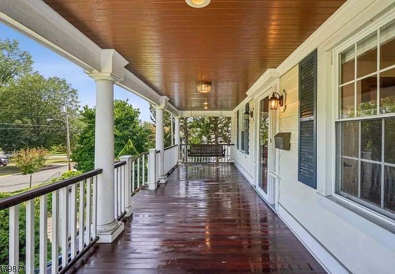 163 Myrtle Ave — Photo 3