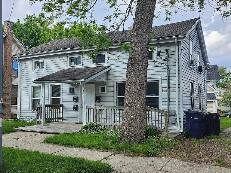 310-312 N Academy St — Photo 2