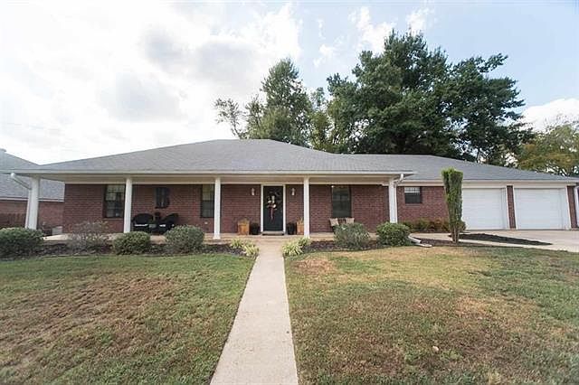 1st image of 533 Pine Valley Dr