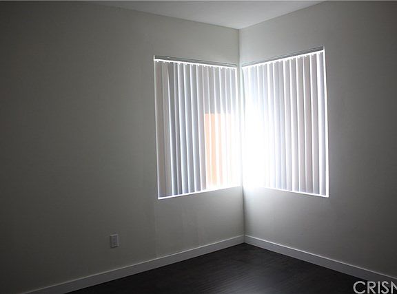 5th image of 16521 Hiawatha St