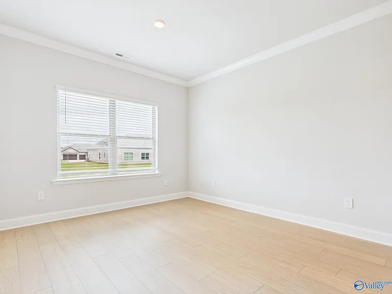 22567 Donahue Rd — Photo 36