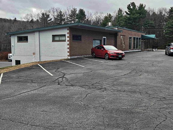 2nd image of 240 Meriden Road