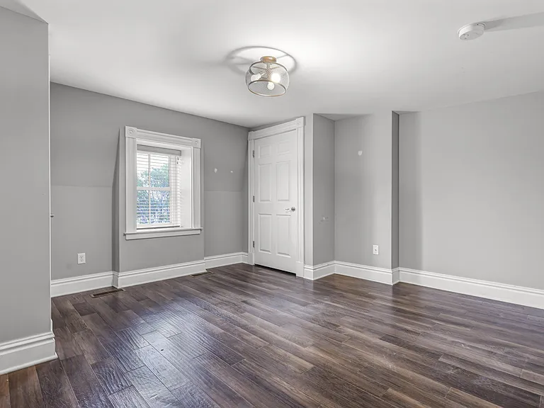 2111 Menard St #2N — Photo 19