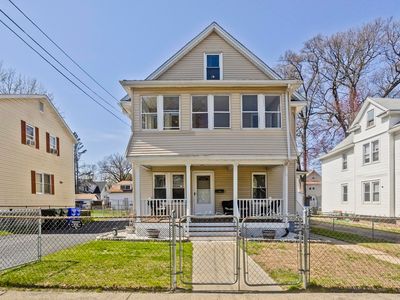 30-32 Sterling St, Springfield, MA, 01107