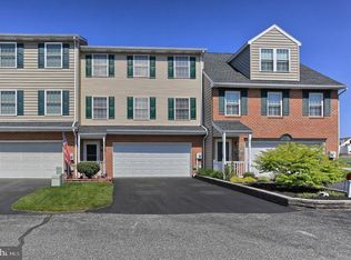 114 Country Ridge Dr, Red Lion, PA 17356