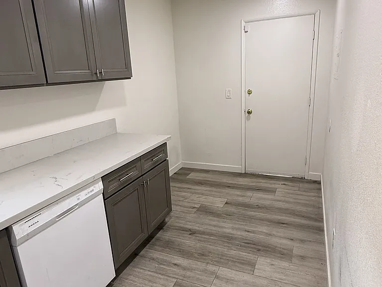 1394 Yucca Dr #C — Photo 15