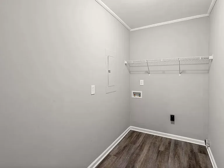 426 Longleaf Dr — Photo 6