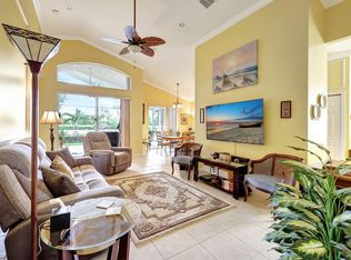 197 NW Willow Grove Ave, Port Saint Lucie, FL 34986