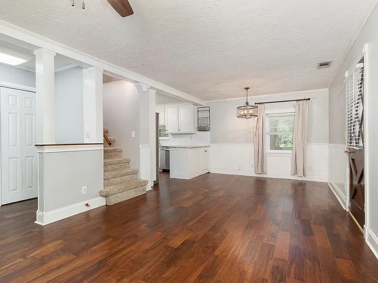 1106 Ogrady Dr — Photo 14