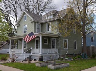 301 Van Buren St, Sauk City, WI 53583